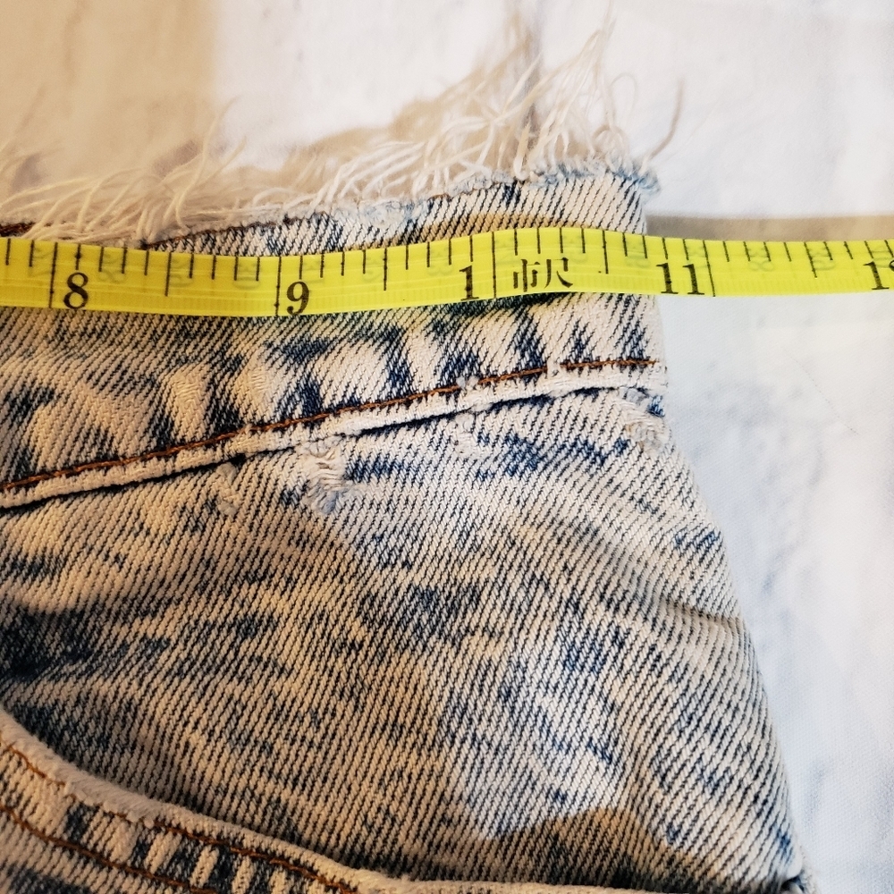 VINTAGE ORANGE TAB Distressed ACID WASH Levi’s Shorts - Picture 12 of 15